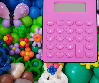 calculadora arte com balões